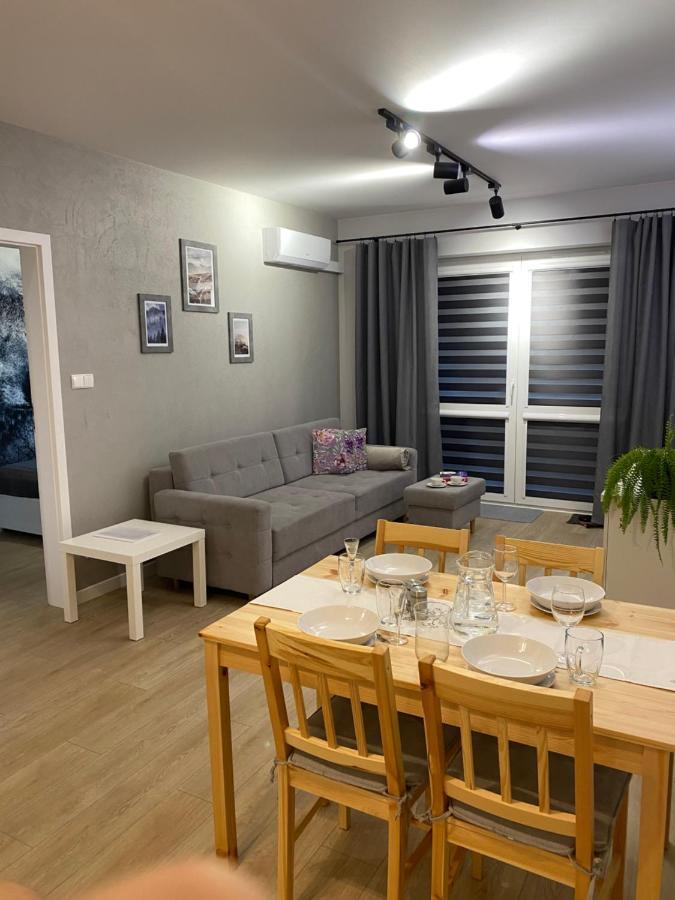Apartament Bieszczadzkie Widoki Ustrzyki Dolne Bagian luar foto